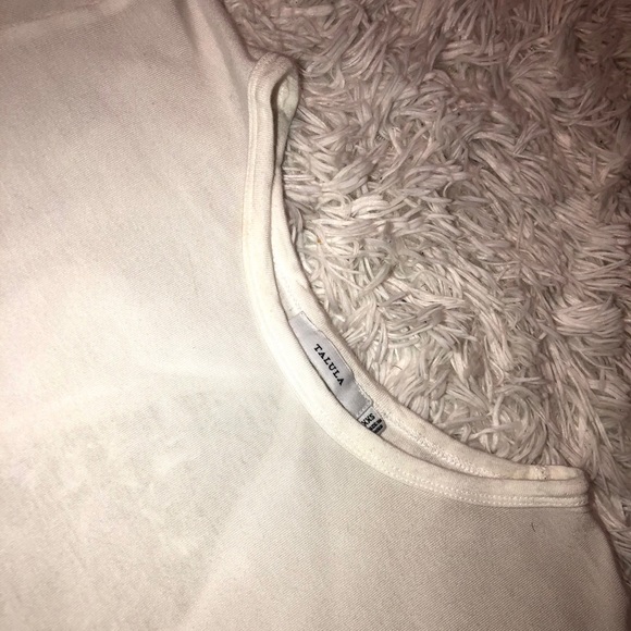 ARITZIA open back short sleeve - Picture 2 of 4